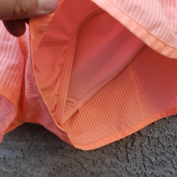 Lululemon  Short‎ - Picture 3 of 5